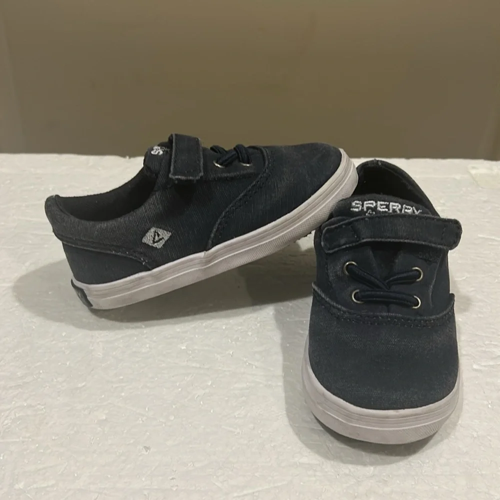 Sperry questions leave